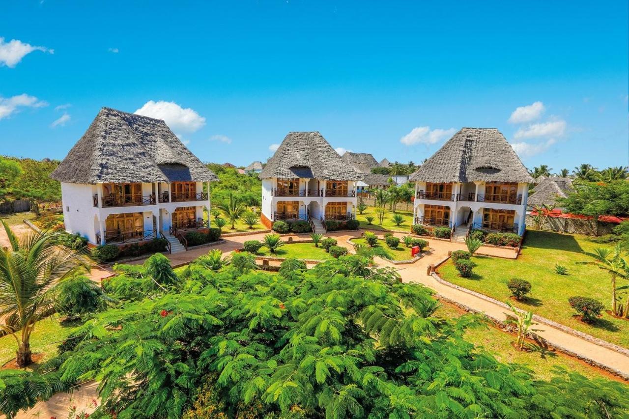 Veraclub Sunset Beach Нунгви Екстериор снимка