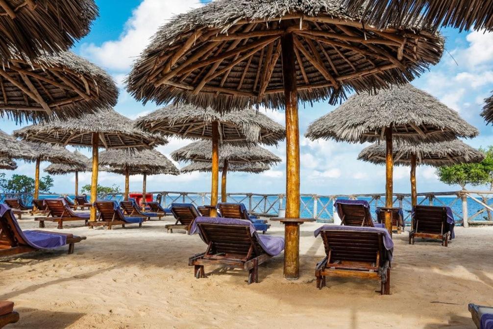Veraclub Sunset Beach Нунгви Екстериор снимка