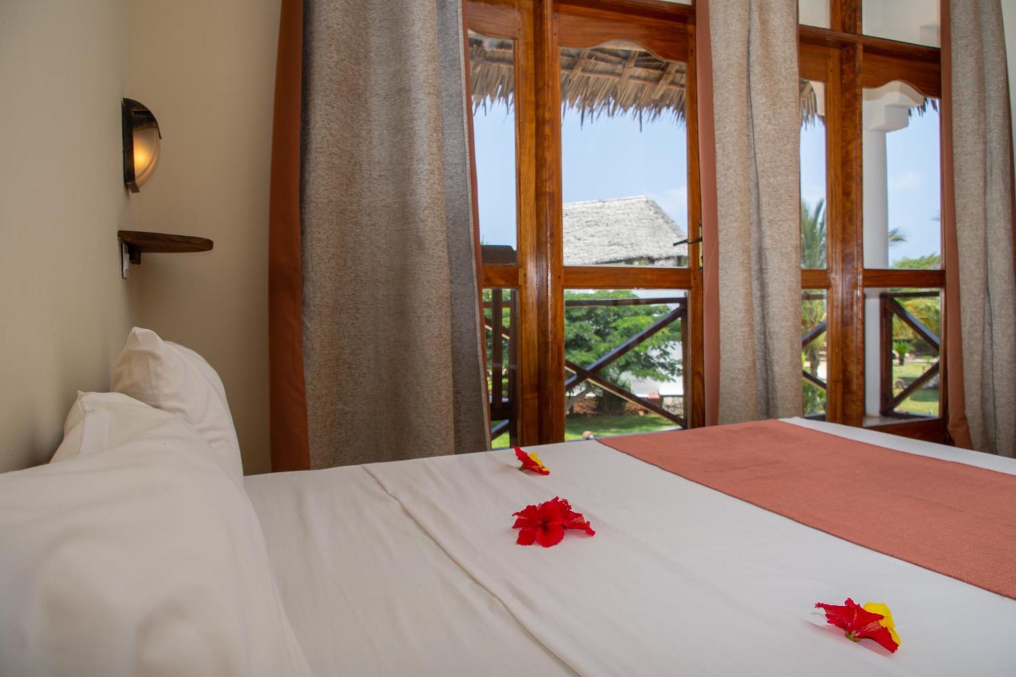 Veraclub Sunset Beach Нунгви Екстериор снимка
